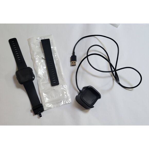 Fitbit Versa FB504 Smartwatch - Black with Charger Sm&Lg Original Black Wristban - Picture 3 of 6